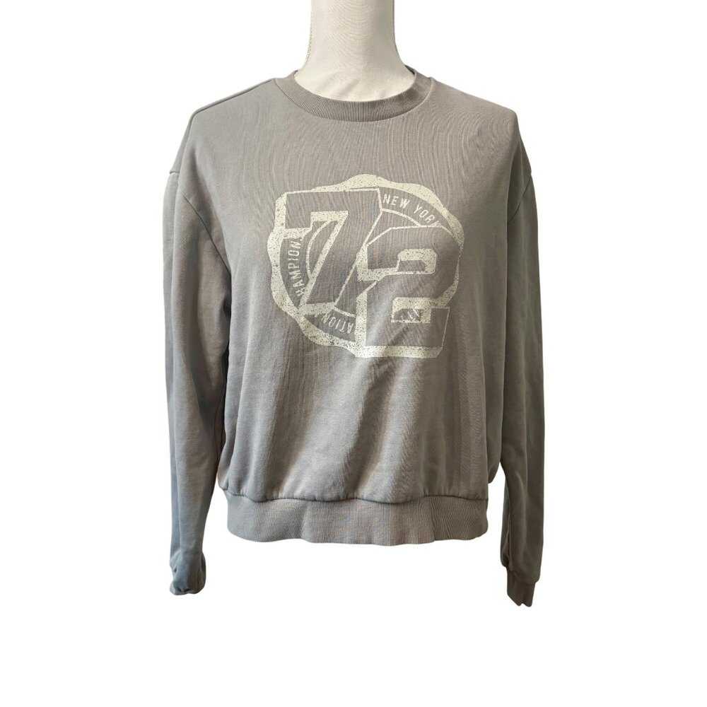 H&M Divided Gray Sweatshirt Graphic Print 72 New York Womens Size M